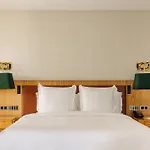 Готель Four Seasons Ritz