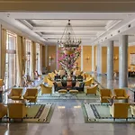 Four Seasons Ritz Готель