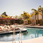 Four Seasons Ritz Hotel